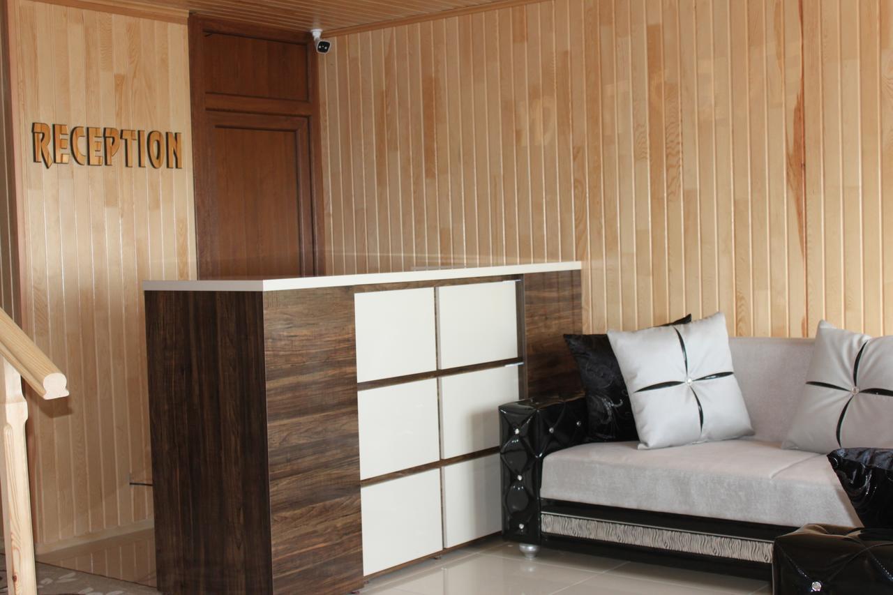 جايكارا Aymeydani Hotel المظهر الخارجي الصورة