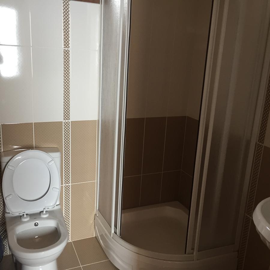 جايكارا Aymeydani Hotel المظهر الخارجي الصورة