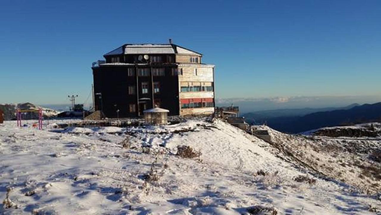 جايكارا Aymeydani Hotel المظهر الخارجي الصورة
