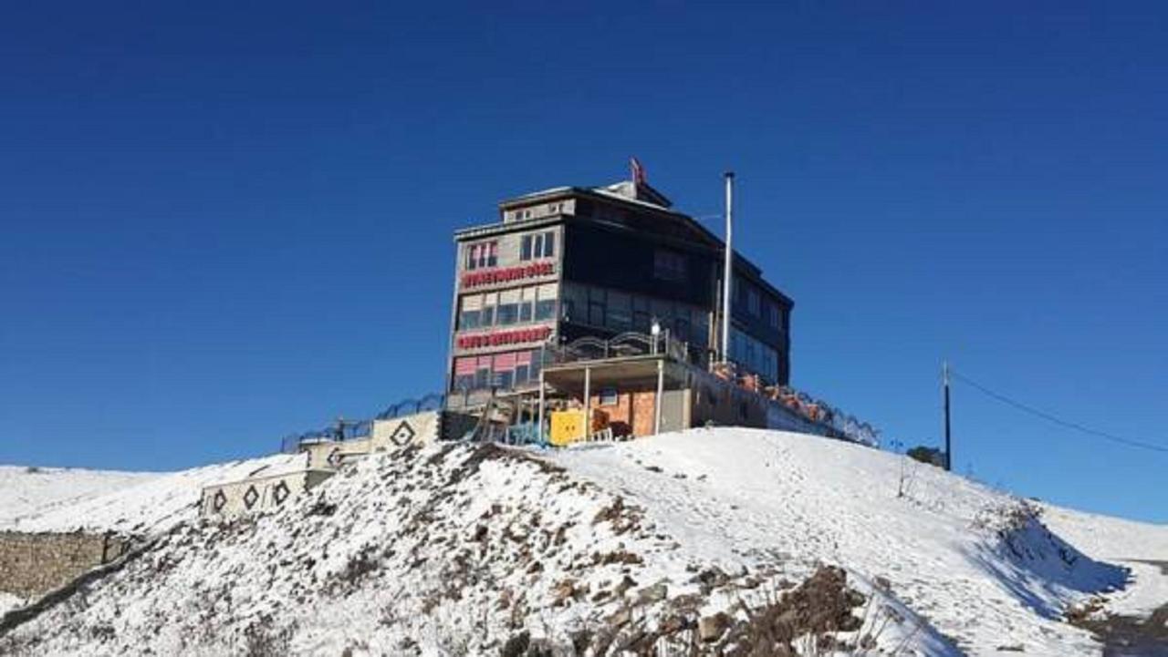 جايكارا Aymeydani Hotel المظهر الخارجي الصورة